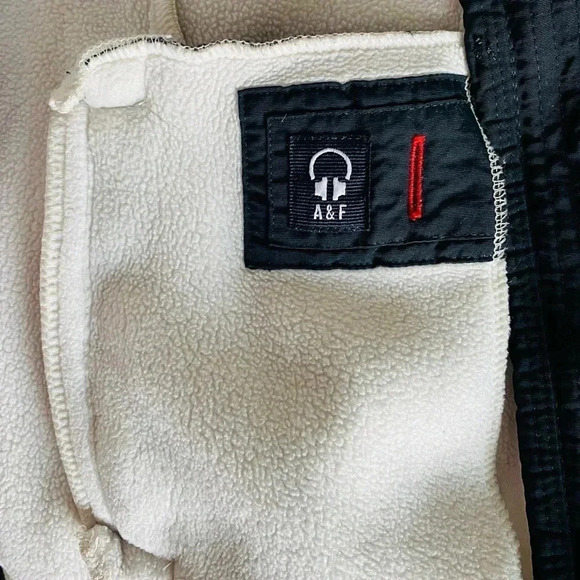ABERCROMBIE & FITCH | Women’s Fleece Zip-up Cream Jacket Size M - Picture 7 of 9